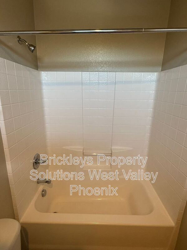 Building Photo - 2725 E Mine Creek Rd