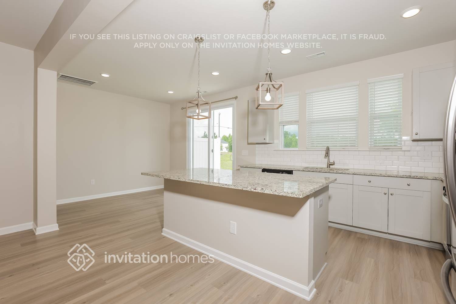 Building Photo - 780 Amarra Dr