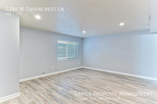 Building Photo - Spacious 4 BD townhome in Taylorsville!