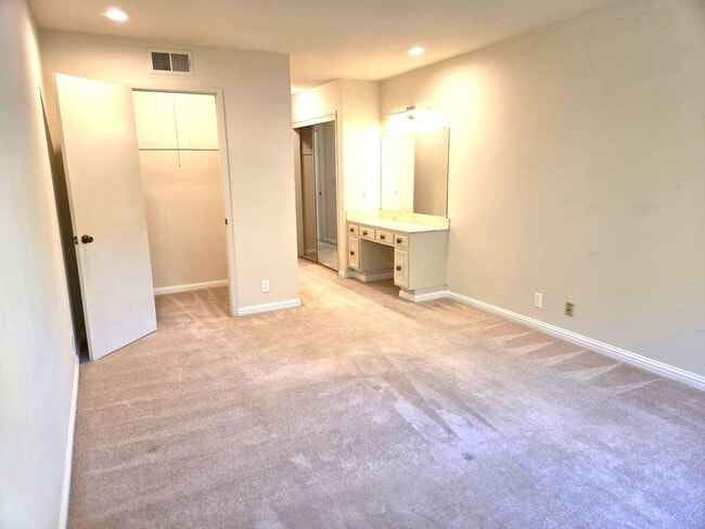 Building Photo - An active 55+ luxury gated community in th...