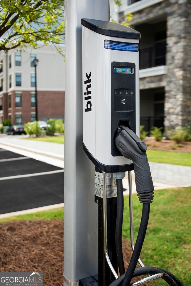 Building Photo - 525 Sawnee Vlg Blvd