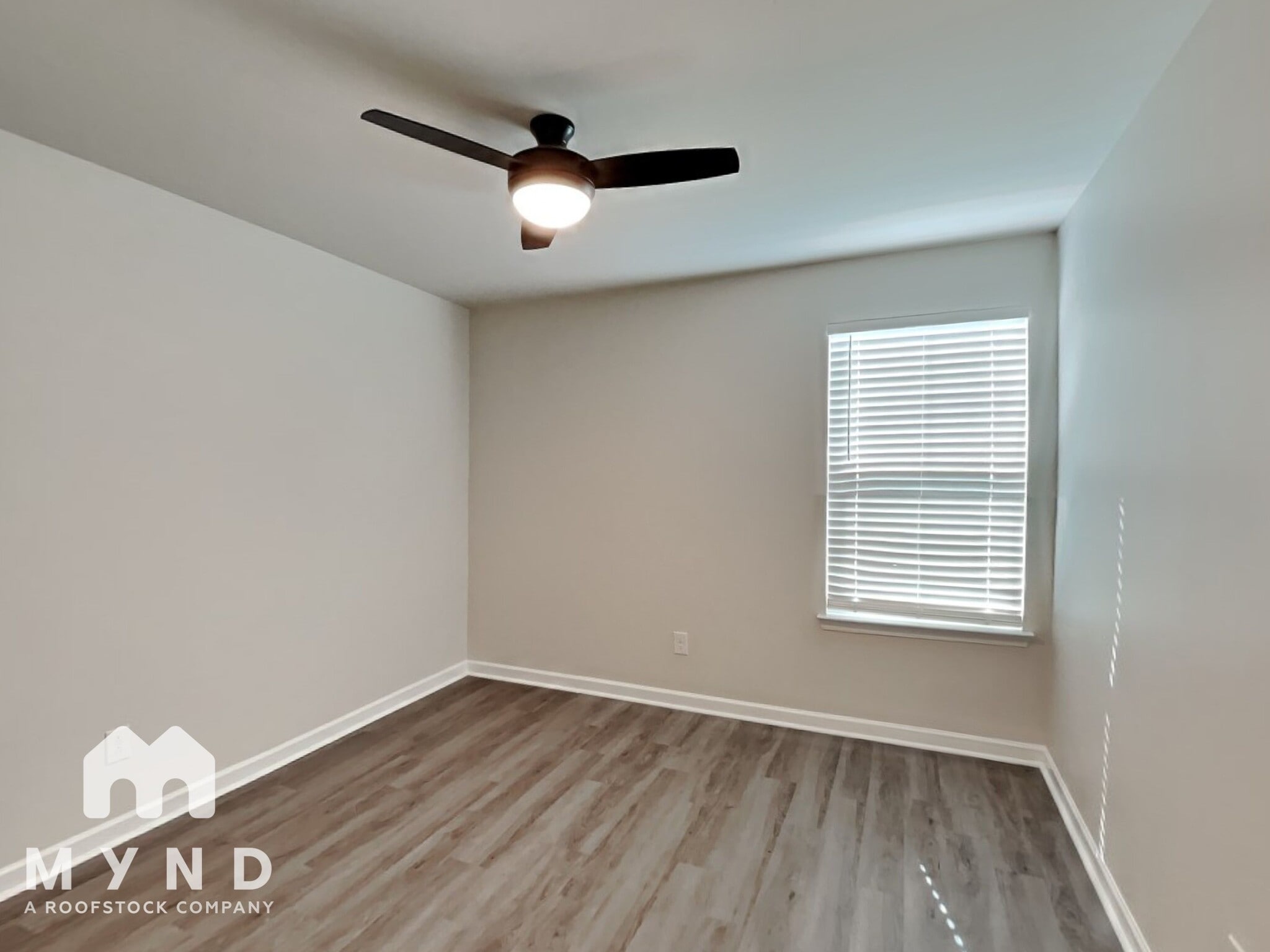 Building Photo - 804 Twin Falls Dr