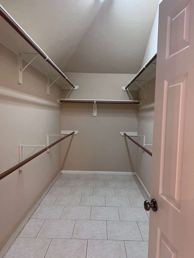 Building Photo - 18611 Peralta Hill Ln