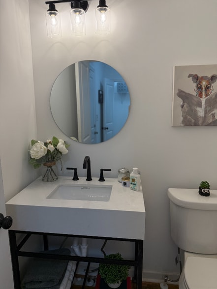 Building Photo - 3925 Pineshore Cir