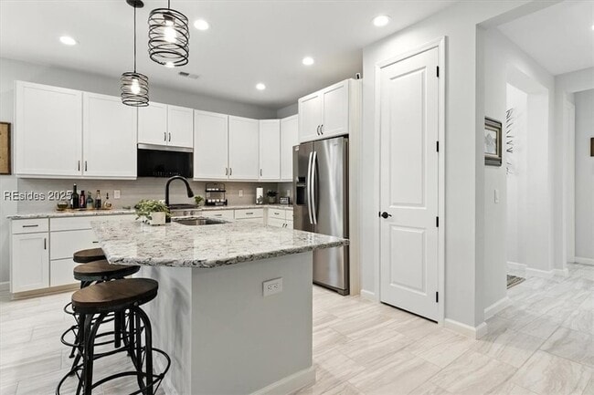 Building Photo - 1807 Good Life Wy