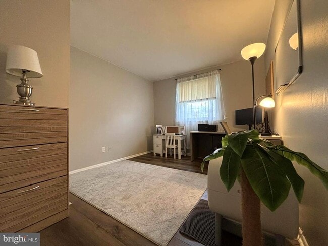 Building Photo - 30 Estate Rd