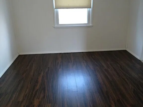 Building Photo - 312 Craig St