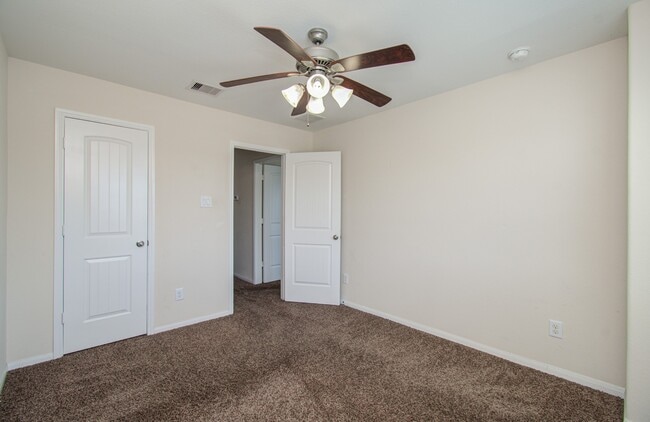 Building Photo - 14839 Swansea Harbor Lane