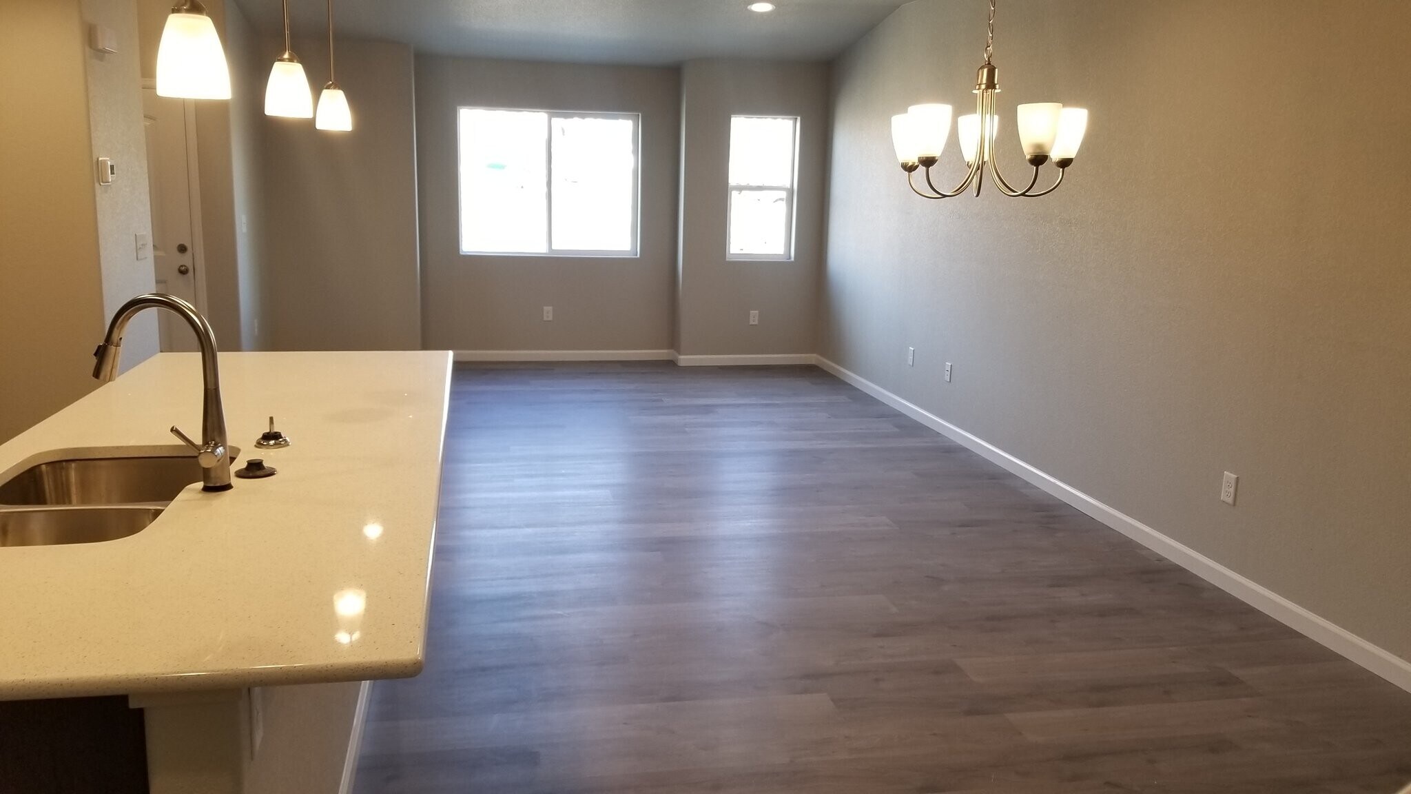 Building Photo - 1055 Petra Heights