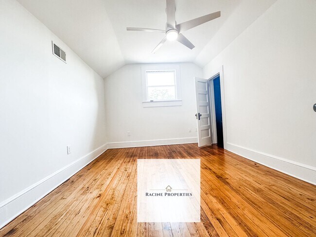 Building Photo - Spacious 4-bedroom Home in Woodruff