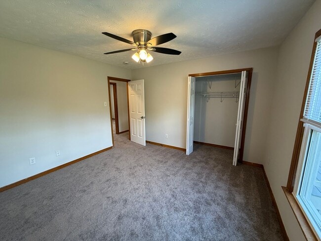 Building Photo - 6311 Midnight Dr