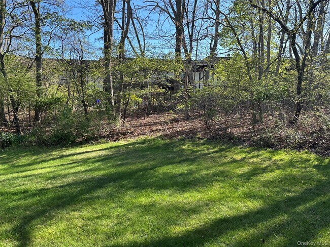 Building Photo - 88 Bailey Ct