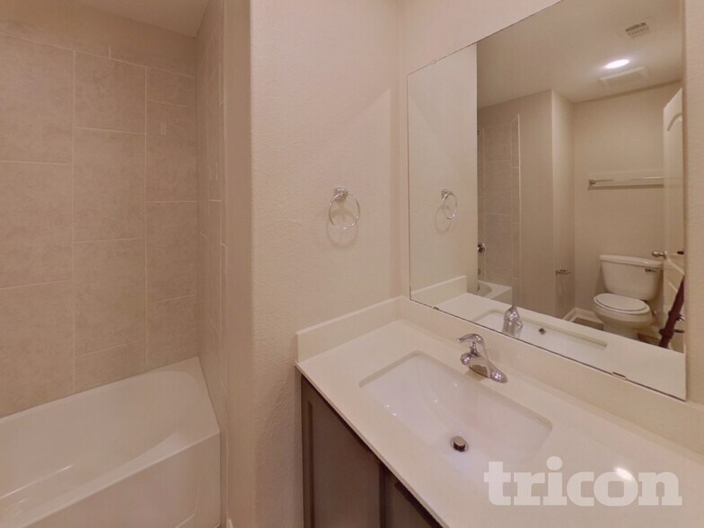 Building Photo - 118 Bush Dr