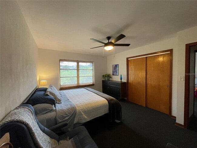 Building Photo - 879 S Terrace Dr