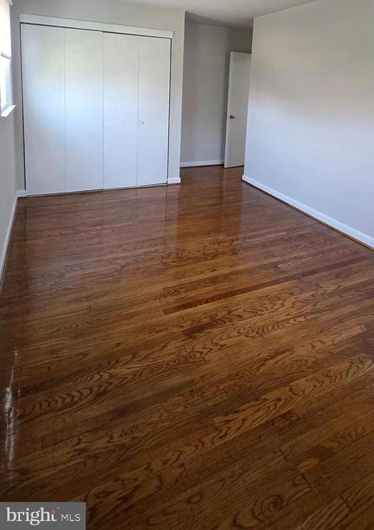 Building Photo - 5454 Burwood Ave