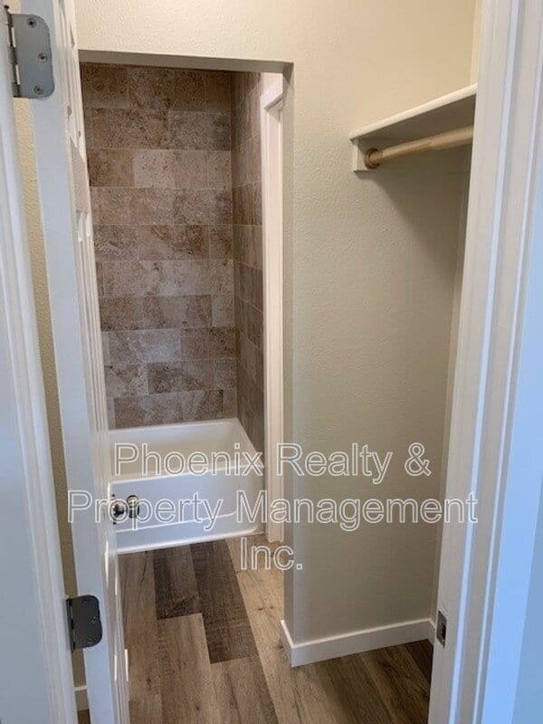 Building Photo - 3150 Iris Ave