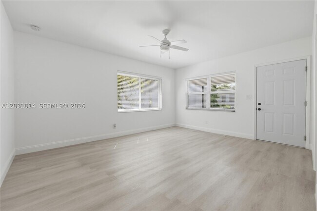 Building Photo - 2240 SW 16th St