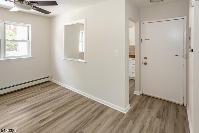 Building Photo - 2467 NJ-10