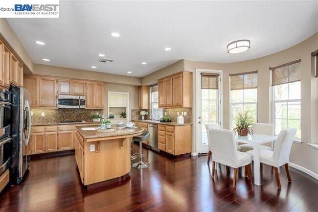 Building Photo - 4540 Sweetgale Dr