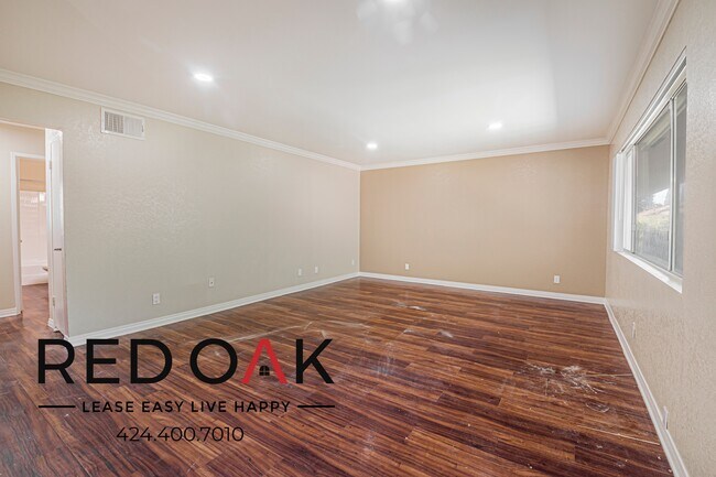 Building Photo - 861 Glencliff St