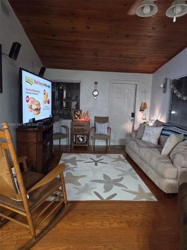 Building Photo - 1866 9th Pl