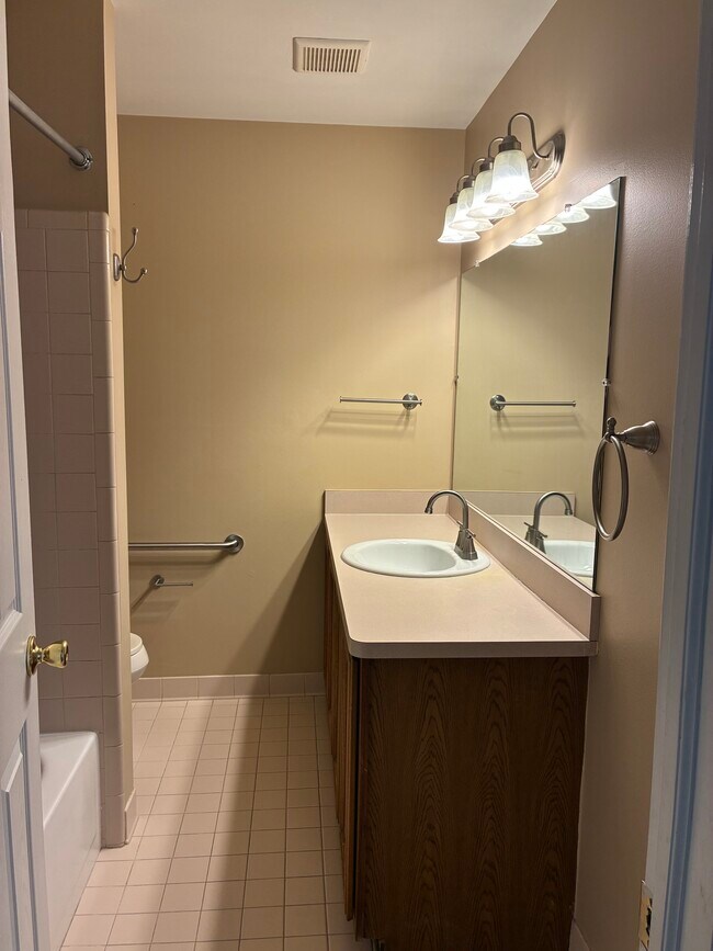 Building Photo - 30661 Hidden Pines Ln