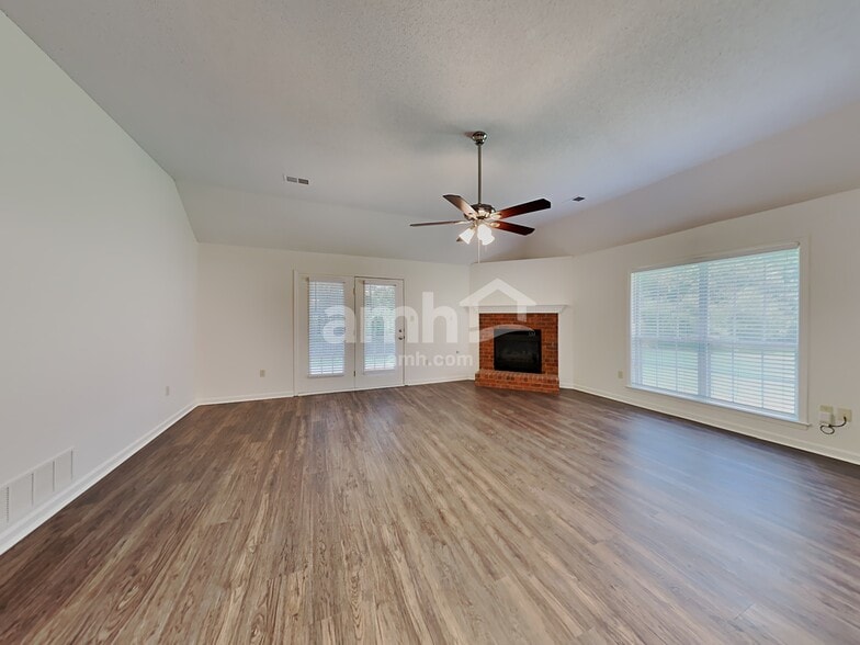 Building Photo - 4343 Shiney Point Cv