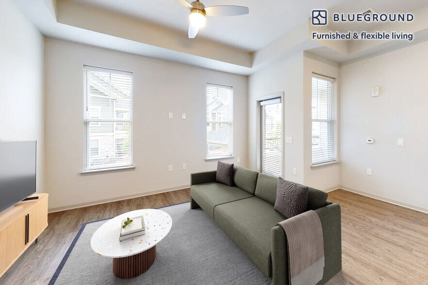 Primary Photo - 4300 Swanson Wy