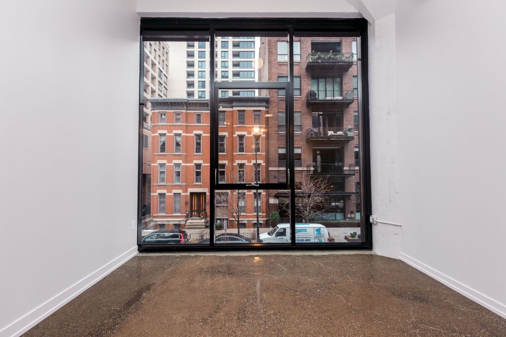 Building Photo - 154 W Erie St