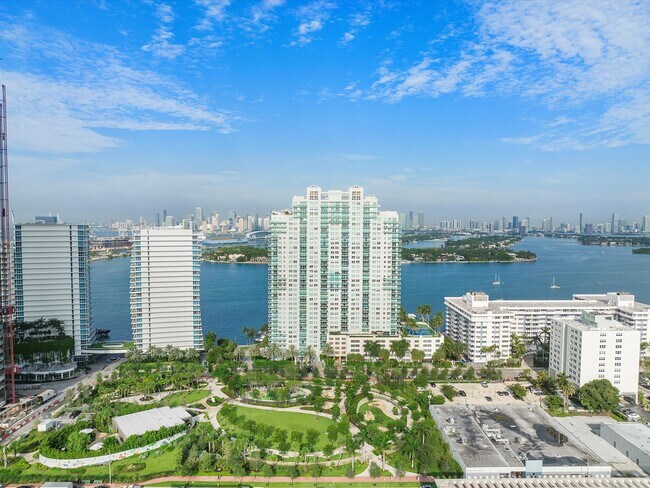 Building Photo - 650 West Ave