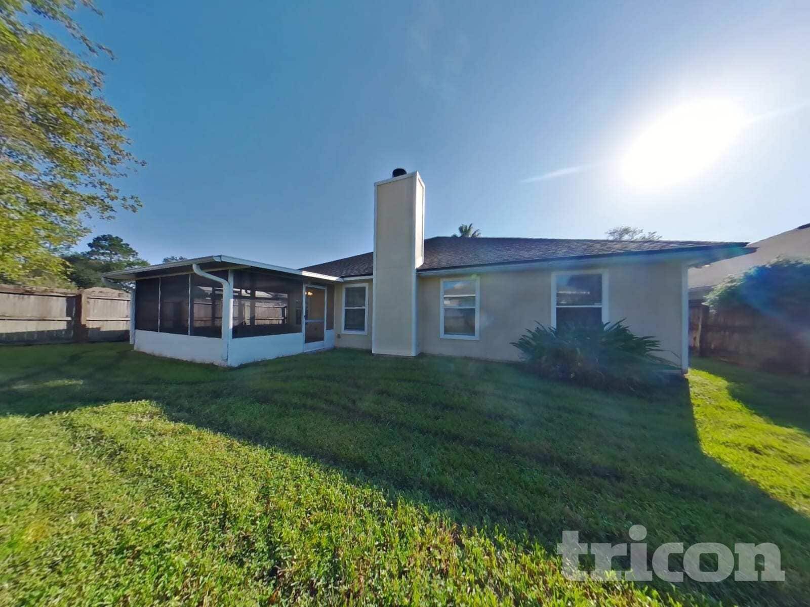 Building Photo - 391 Summit Dr