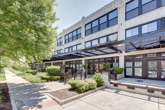 Primary Photo - 1033 W 14th Pl