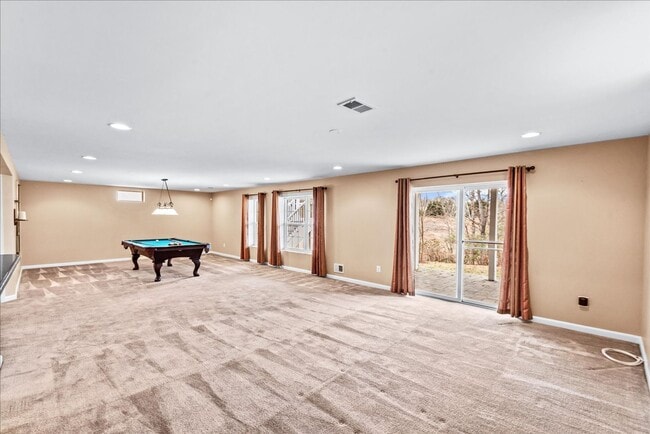 Building Photo - 3 Bed 3 Bath in 55+ Four Seasons Dumfries, VA