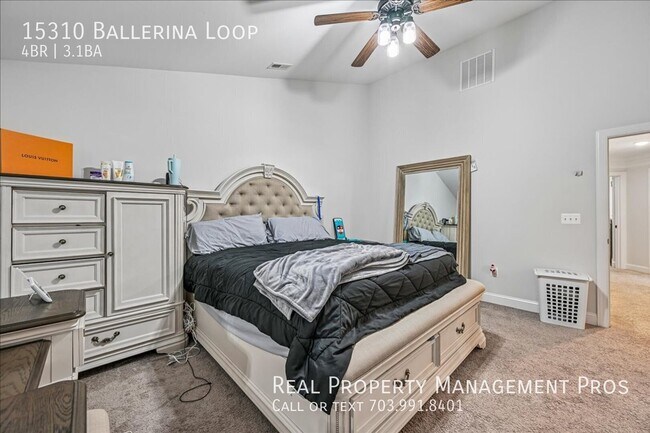 Building Photo - 15310 Ballerina Lp