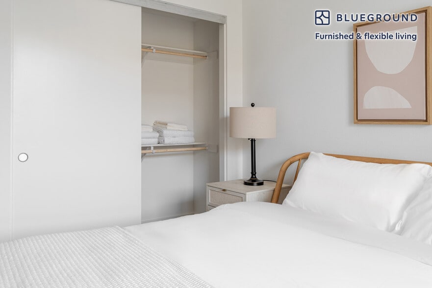 Building Photo - 3301 Innovation Wy