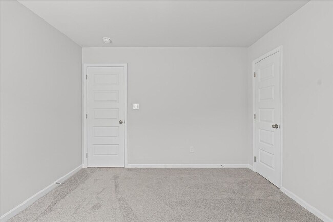 Building Photo - New 4BR Home in Whispering Woods – Spaciou...