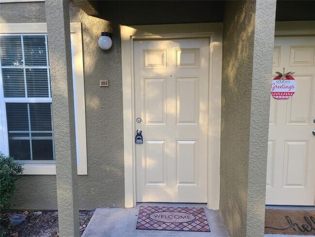 Building Photo - 36232 Misty Oak Dr