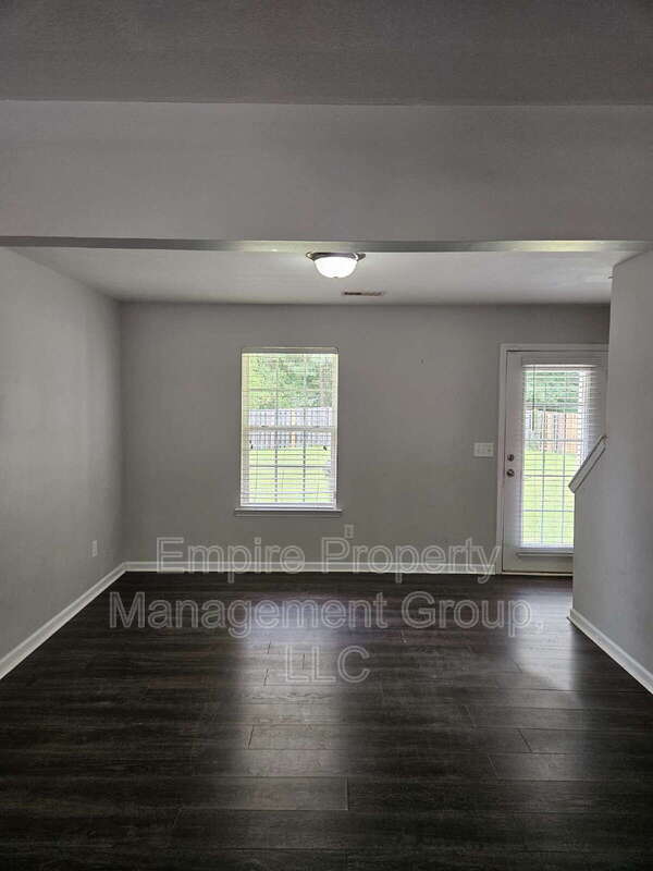 Building Photo - 216 Sunday Silence Ln