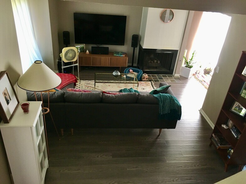 Building Photo - 108 Burwash Ave