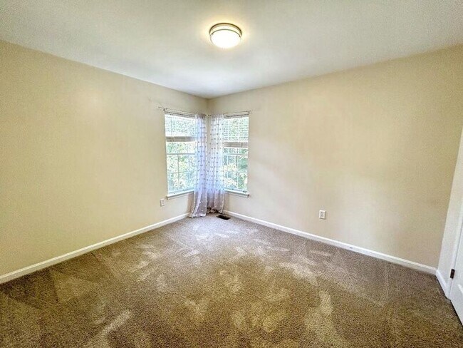 Building Photo - 3704 Thomasson Crossing Dr