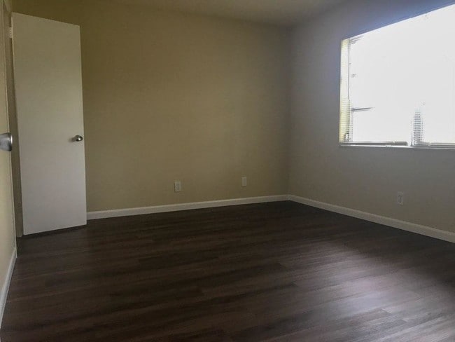 Building Photo - 5205 Eadie Pl