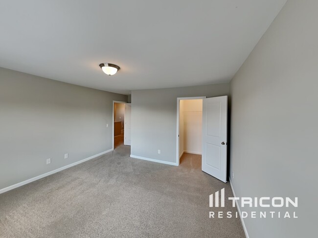 Building Photo - 316 Wyburn Pl