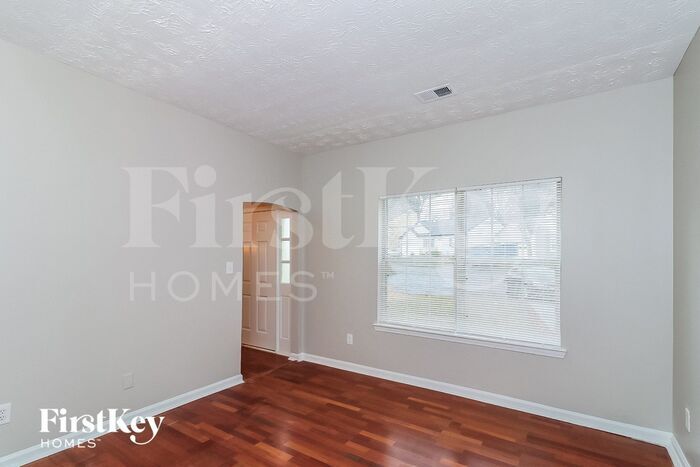 Building Photo - 3010 Scepter Dr