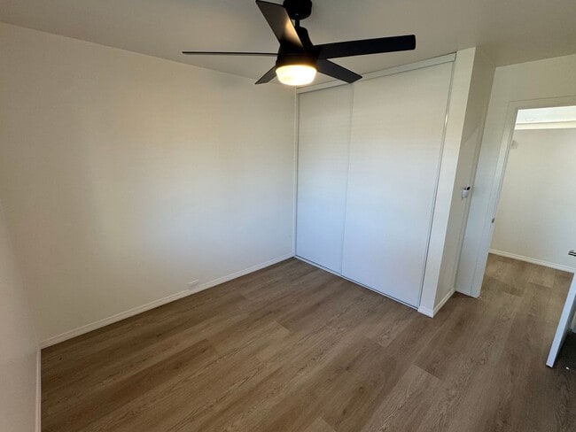 Building Photo - 4 Bedroom house single level