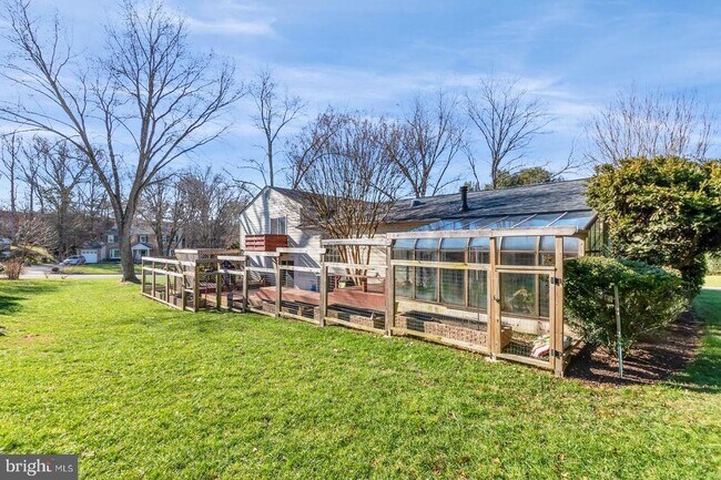Building Photo - 9711 Cinnamon Creek Dr