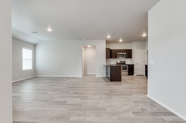 Building Photo - 3 Bed in Piedmont