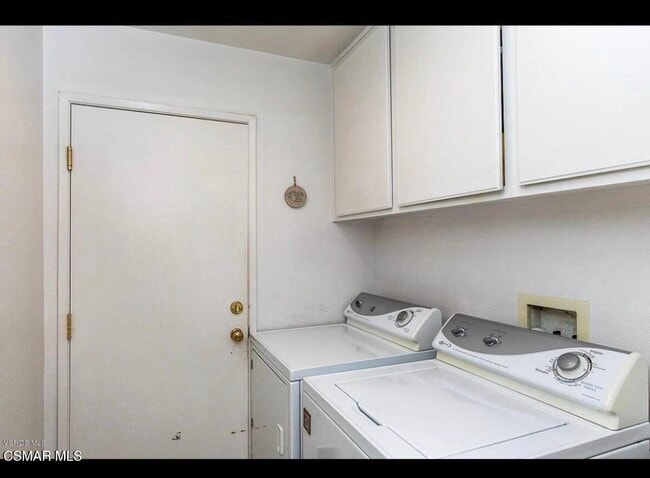Building Photo - 290 Virgo Ct
