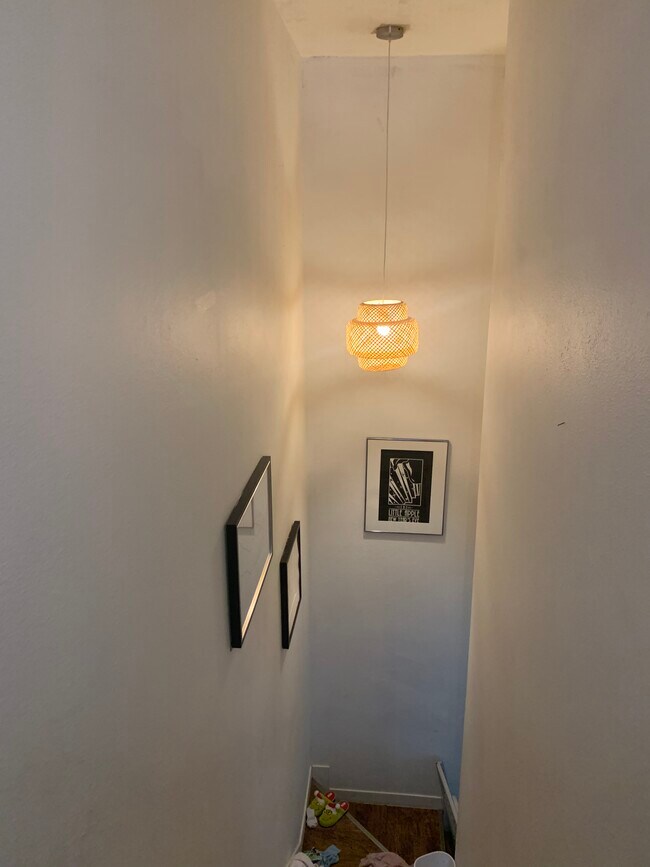 Building Photo - 115 Pearson Ln