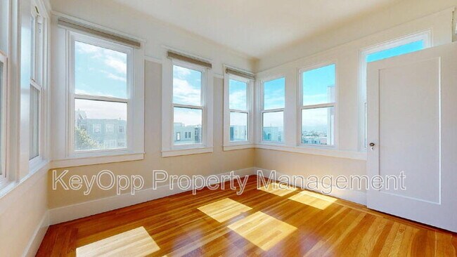 Building Photo - 769 18th Ave