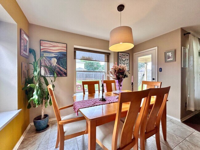 Building Photo - 14801 Falling Stone Ln